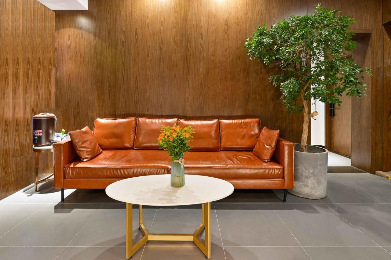 Xingshe Alley Courtyard Hotel Beijing Wangfujing Forbidden City Branch - Breakfast Included & English Speaking Reception & Free Wifi And Laundry Room & Hutong Culture & Cat-Keeping & Flower-Growing Terrace & One Day Tour Service & Free Coffee Εξωτερικό φωτογραφία