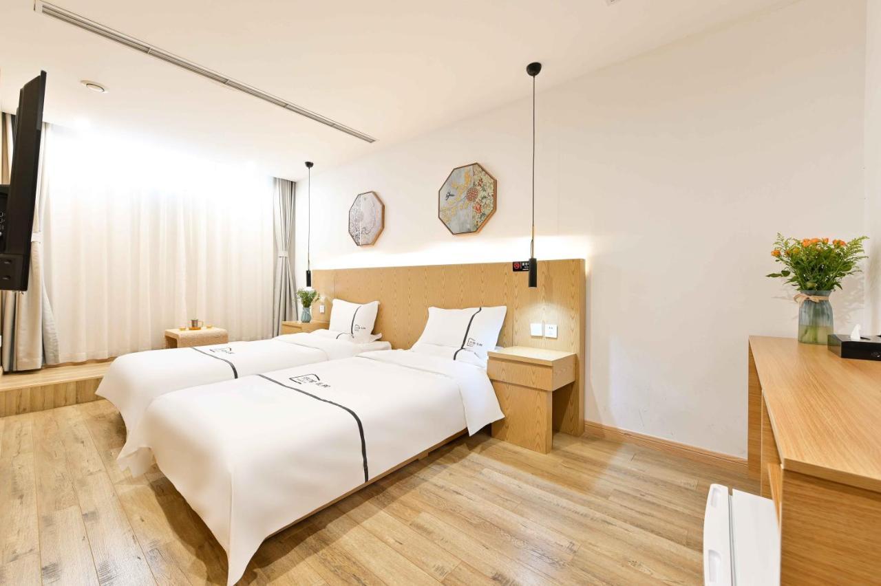 Xingshe Alley Courtyard Hotel Beijing Wangfujing Forbidden City Branch - Breakfast Included & English Speaking Reception & Free Wifi And Laundry Room & Hutong Culture & Cat-Keeping & Flower-Growing Terrace & One Day Tour Service & Free Coffee Εξωτερικό φωτογραφία
