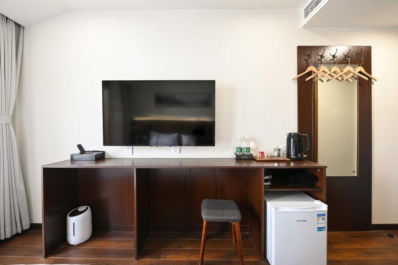 Xingshe Alley Courtyard Hotel Beijing Wangfujing Forbidden City Branch - Breakfast Included & English Speaking Reception & Free Wifi And Laundry Room & Hutong Culture & Cat-Keeping & Flower-Growing Terrace & One Day Tour Service & Free Coffee Εξωτερικό φωτογραφία