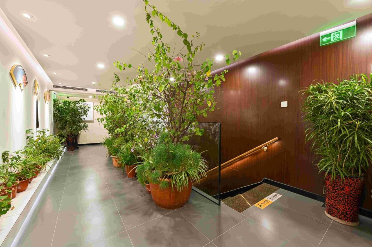 Xingshe Alley Courtyard Hotel Beijing Wangfujing Forbidden City Branch - Breakfast Included & English Speaking Reception & Free Wifi And Laundry Room & Hutong Culture & Cat-Keeping & Flower-Growing Terrace & One Day Tour Service & Free Coffee Εξωτερικό φωτογραφία