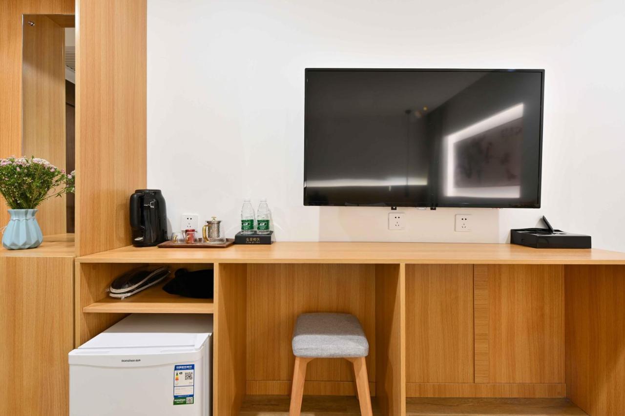 Xingshe Alley Courtyard Hotel Beijing Wangfujing Forbidden City Branch - Breakfast Included & English Speaking Reception & Free Wifi And Laundry Room & Hutong Culture & Cat-Keeping & Flower-Growing Terrace & One Day Tour Service & Free Coffee Εξωτερικό φωτογραφία